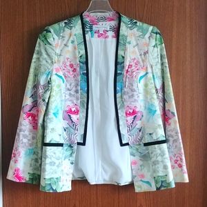 Abstract Finders Keepers Blazer XL